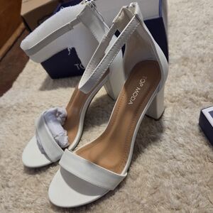 3" Top Moda White Women's Heeled Sandals